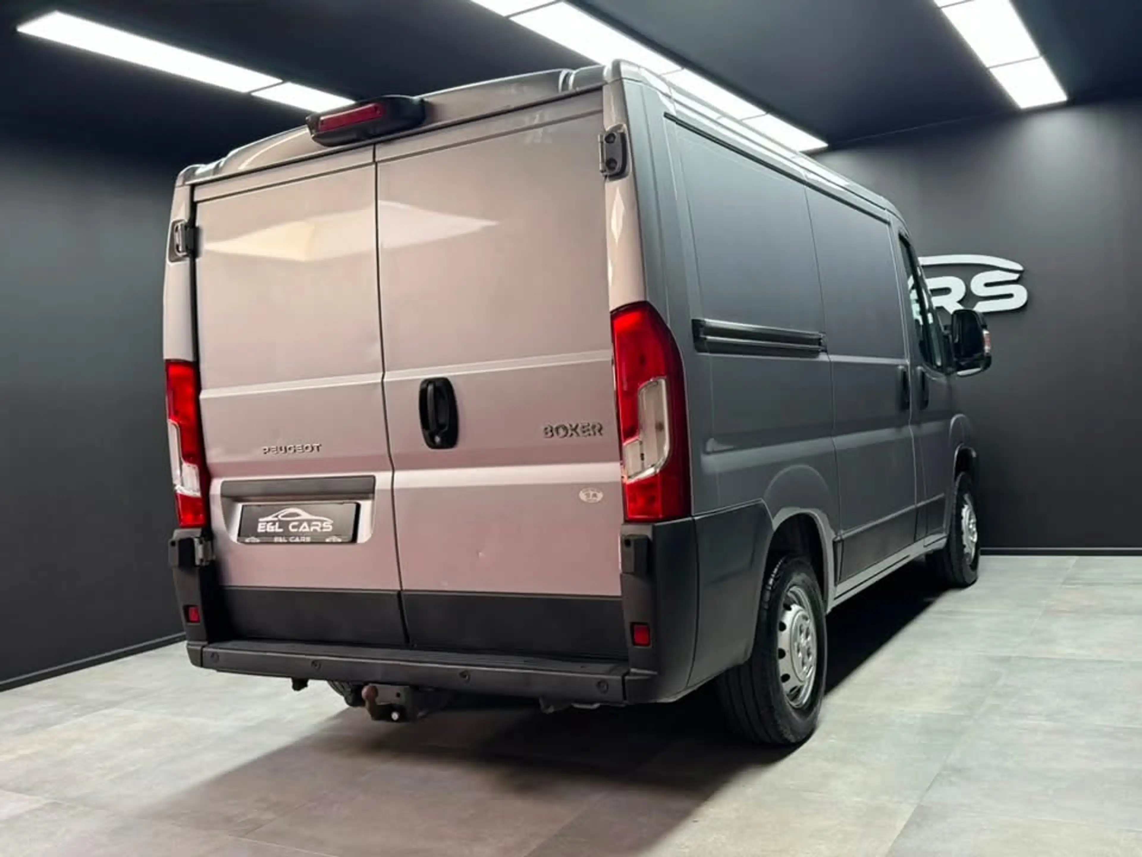 Peugeot Boxer 2.2 BlueHDi L2H2 **12 mois de garantie** — photo 4