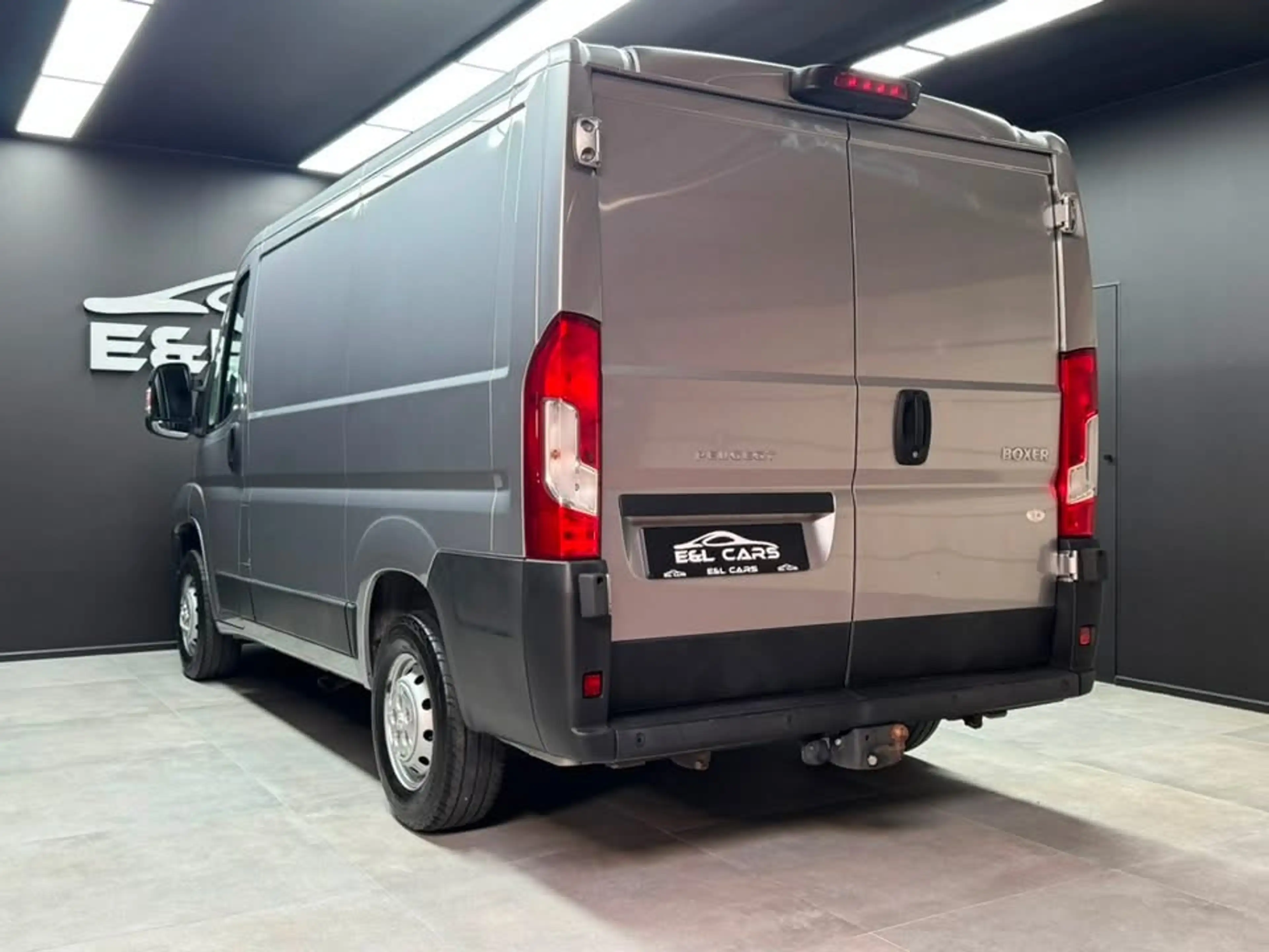 Peugeot Boxer 2.2 BlueHDi L2H2 **12 mois de garantie** — photo 6