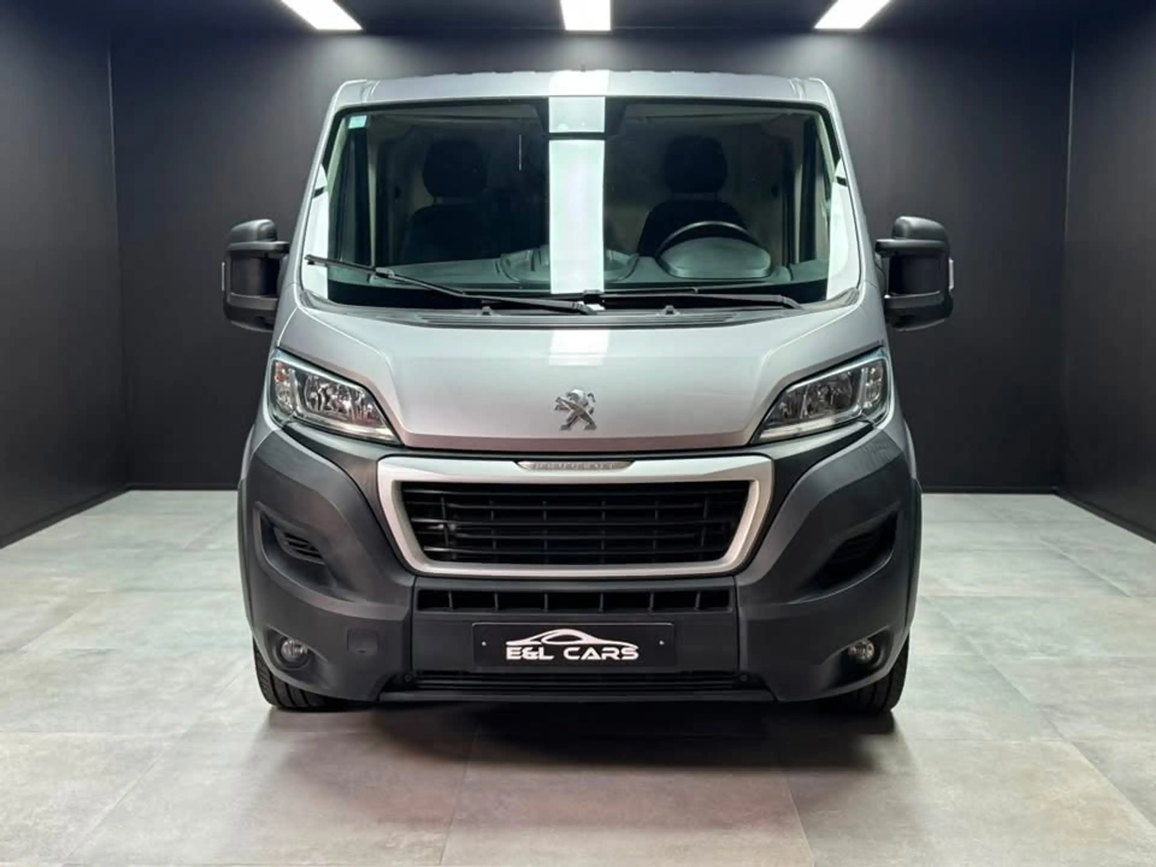Peugeot Boxer 2.2 BlueHDi L2H2 **12 mois de garantie** — photo 2