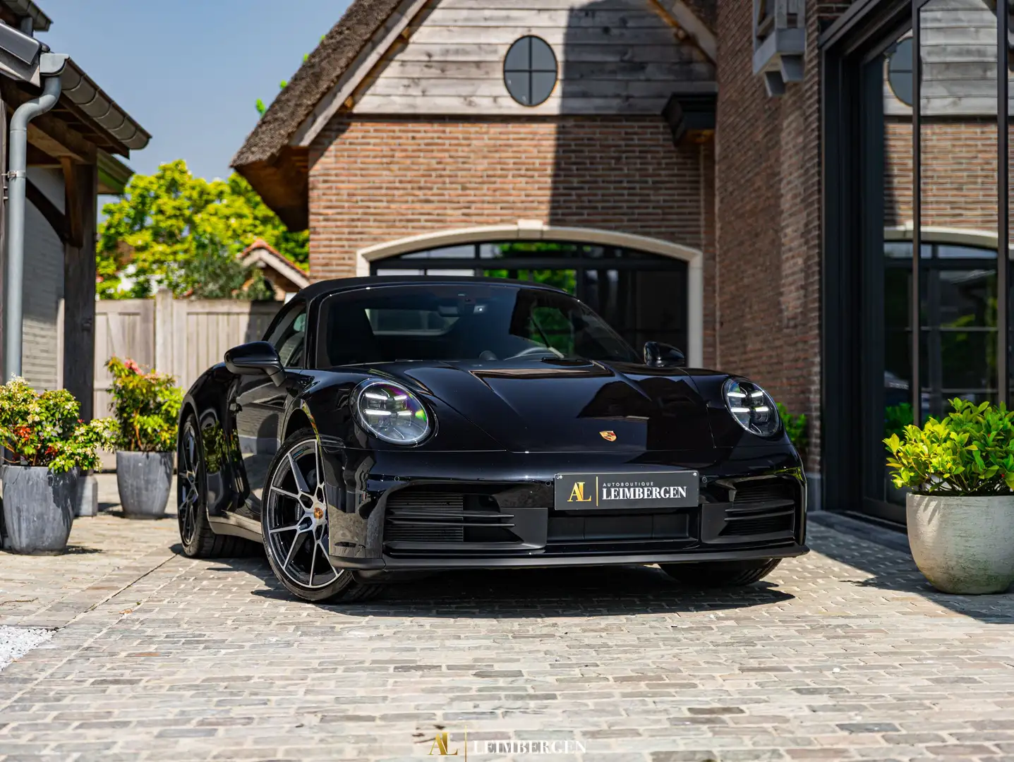 Porsche 911 Carrera (992.2) Cabriolet / BOSE / Sport Chrono Negru - 1