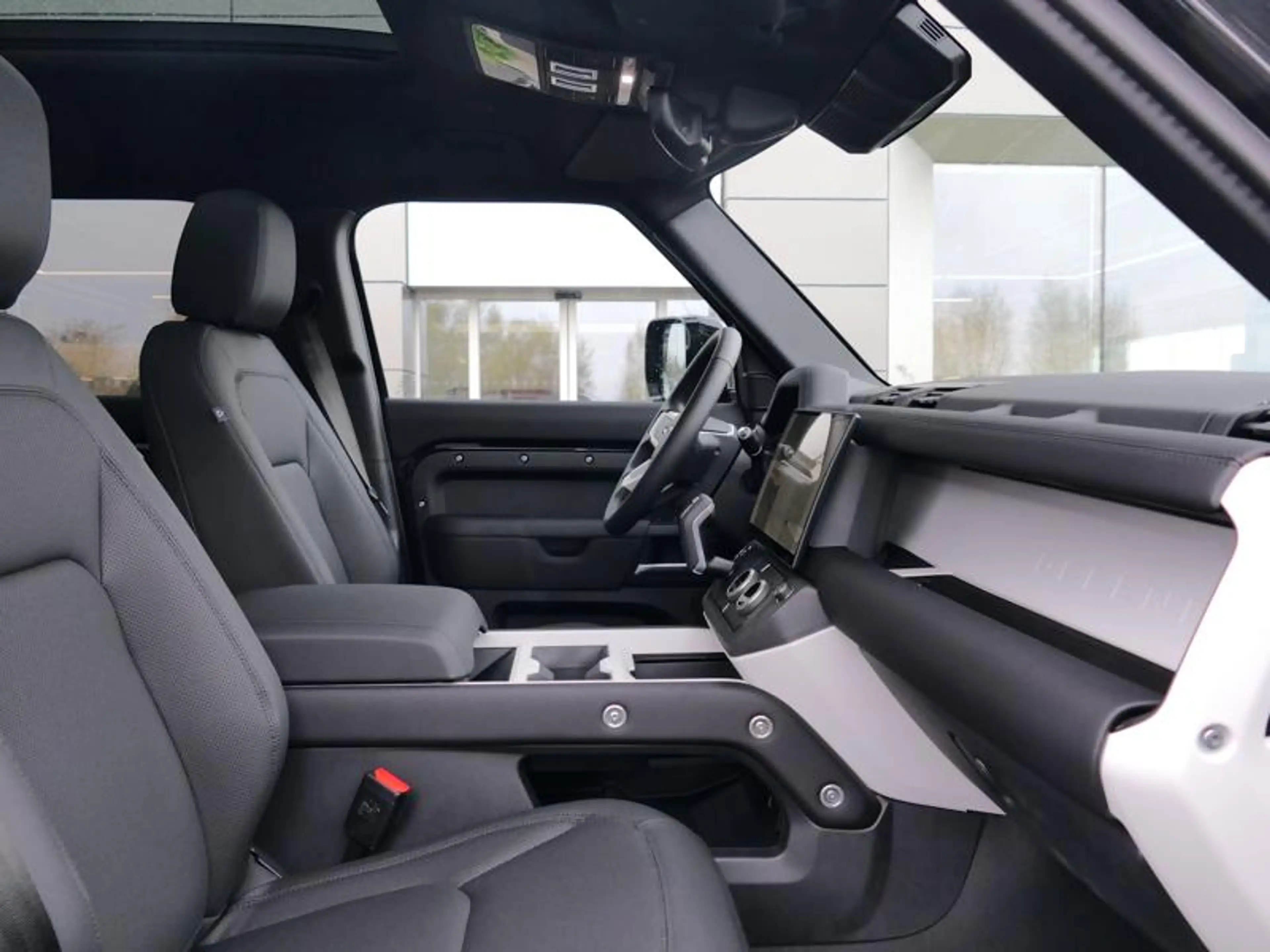 Land Rover Defender 110 D200 S | PANO | TOWB | 360° | — photo 5
