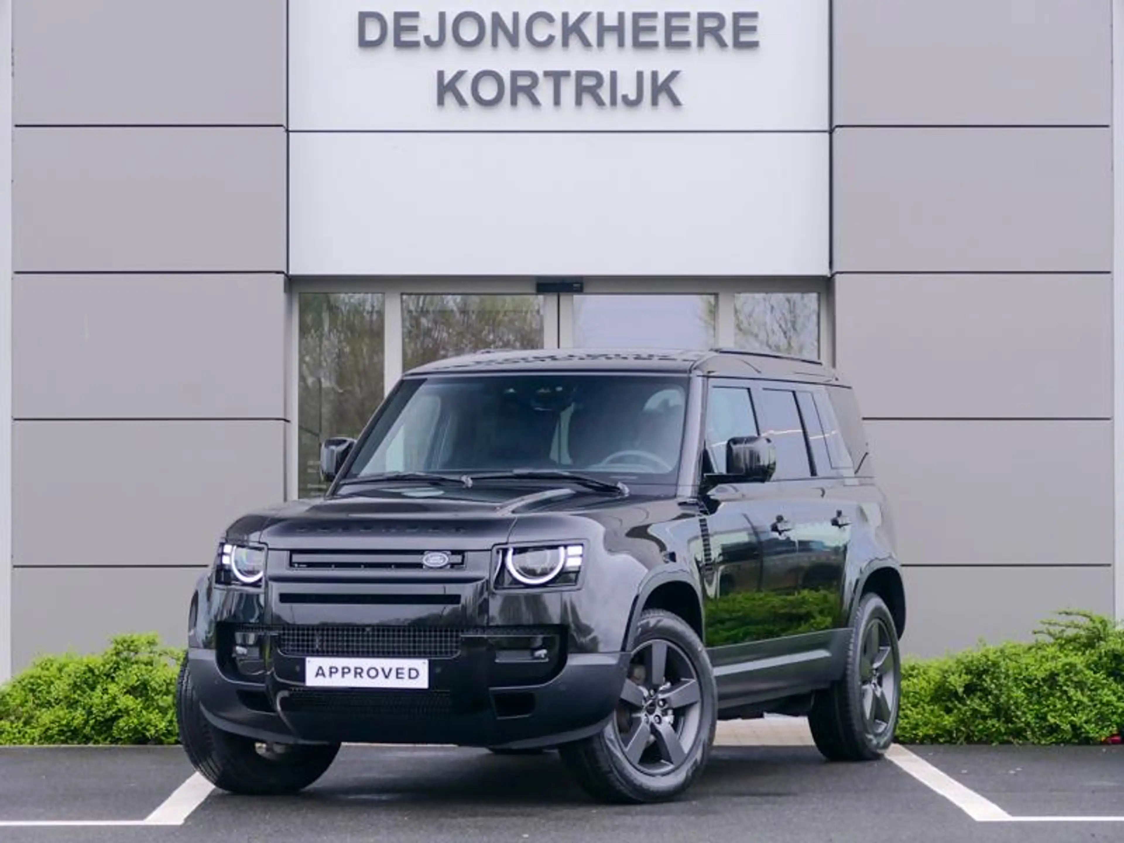 Land Rover Defender 110 D200 S | PANO | TOWB | 360° |