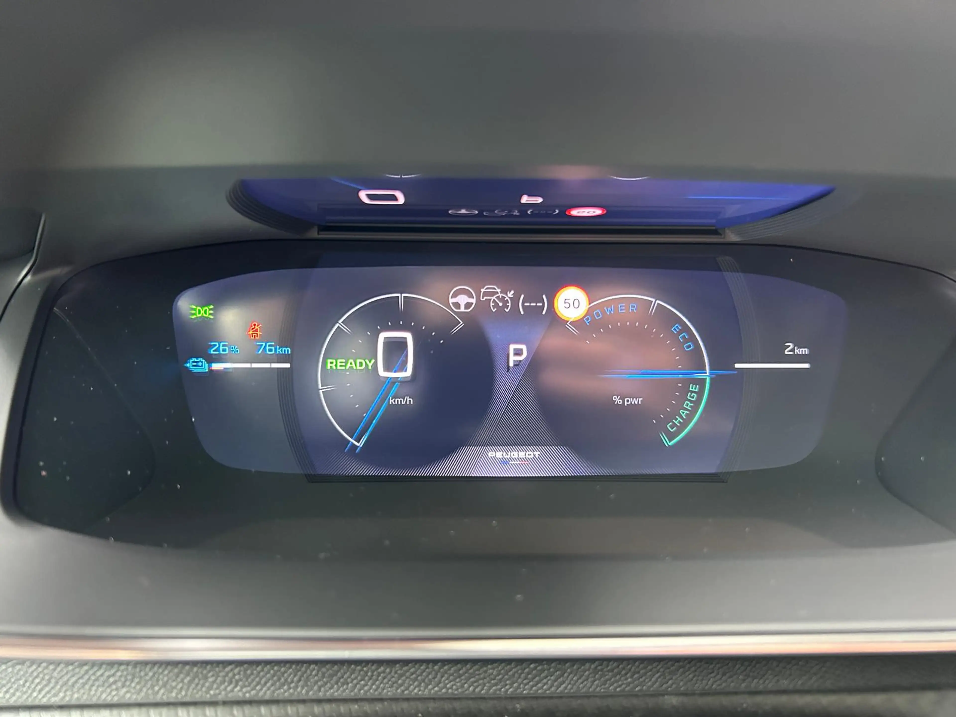 Peugeot e-208 156 GT 54kWh DriveAss+ Panorama 17" 180° — photo 14
