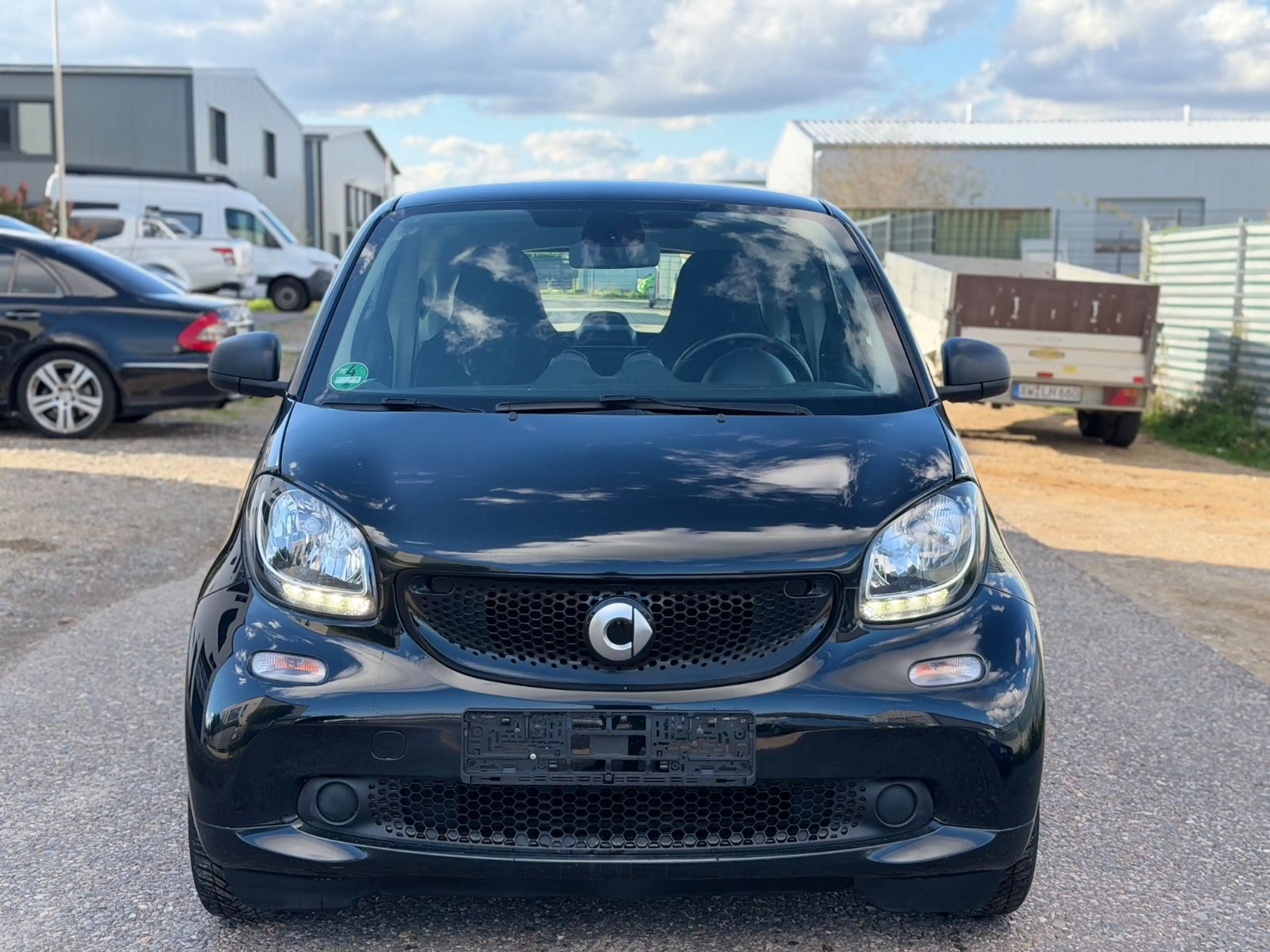 smart forTwo fortwo coupe Basis 66 kW Automatik — photo 2