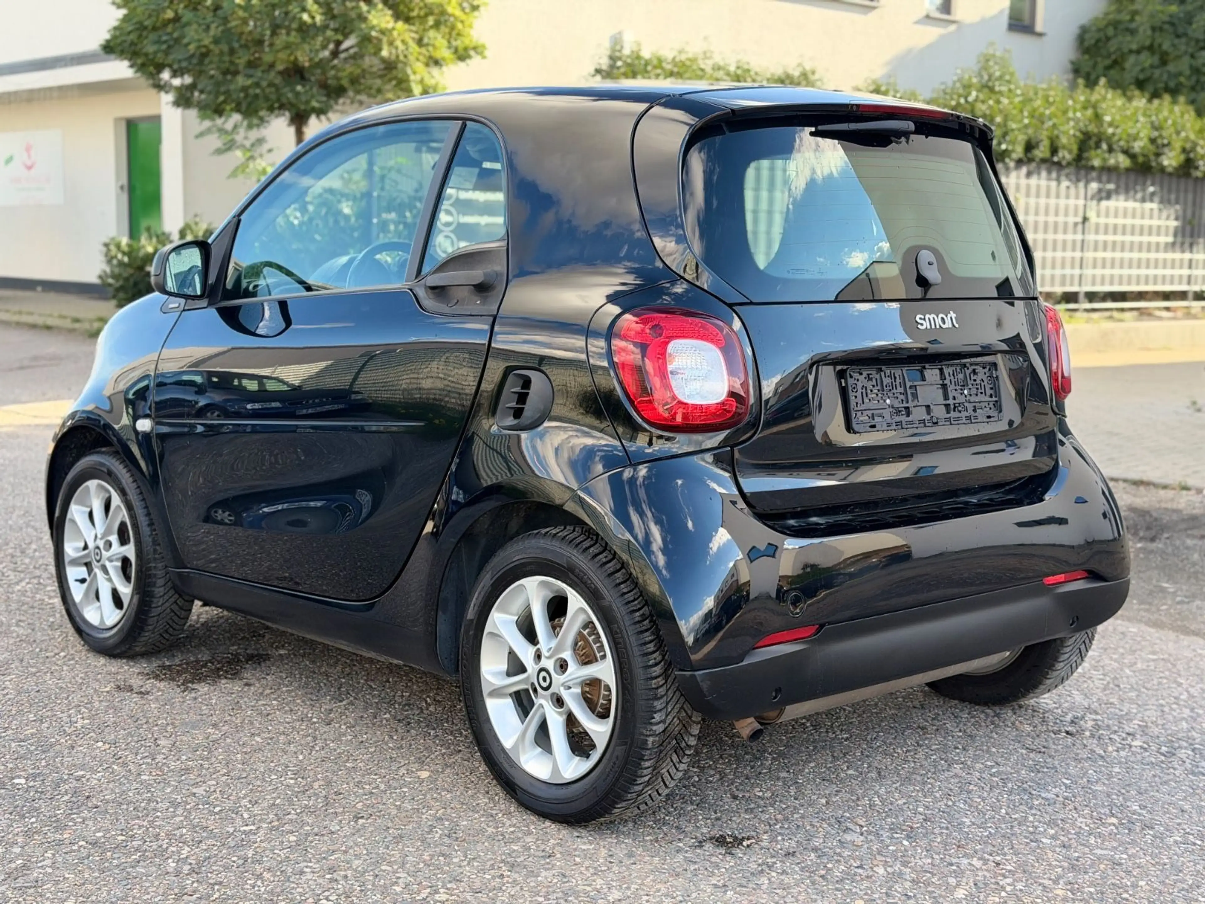 smart forTwo fortwo coupe Basis 66 kW Automatik — photo 5