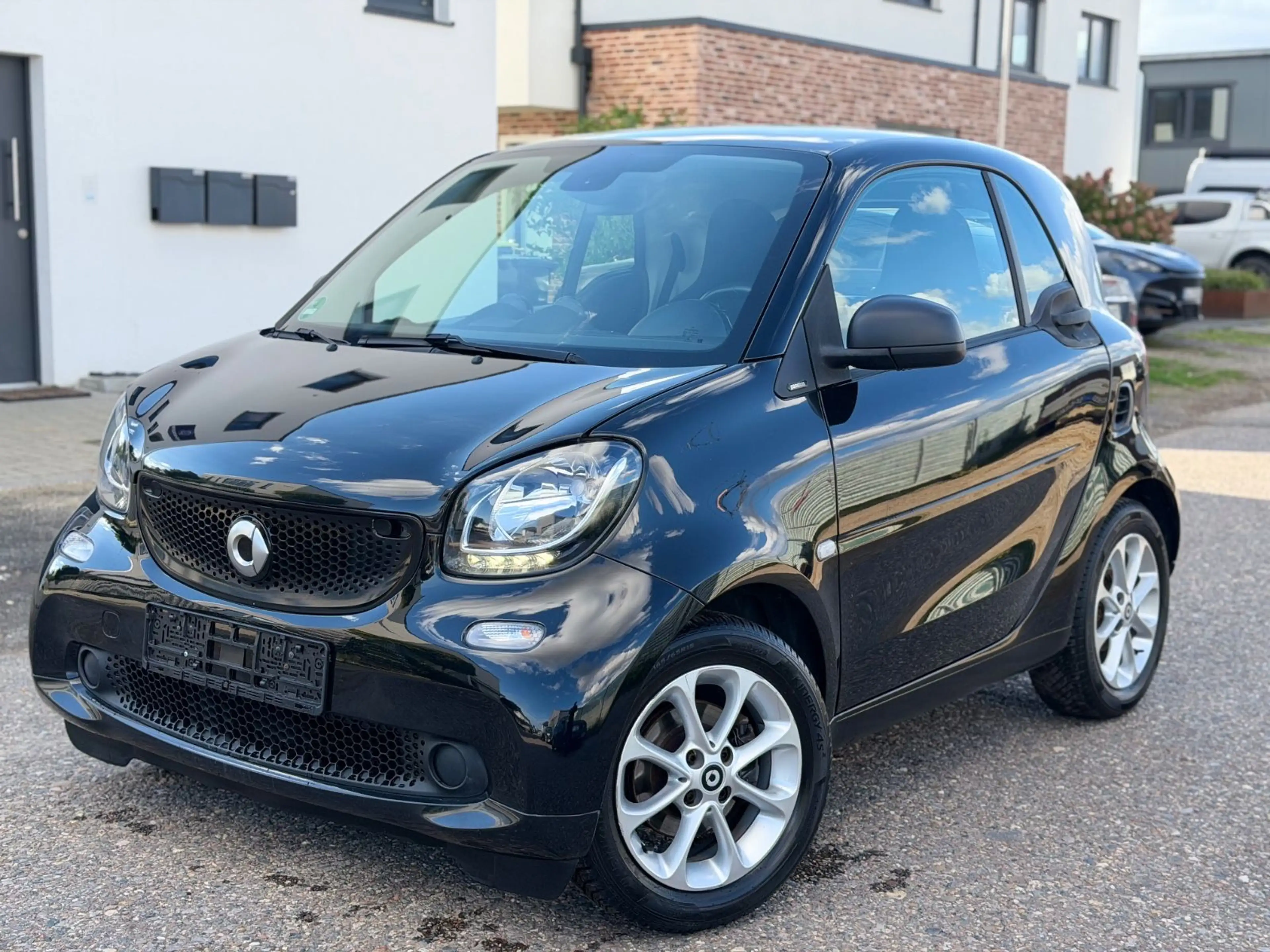 smart forTwo fortwo coupe Basis 66 kW Automatik