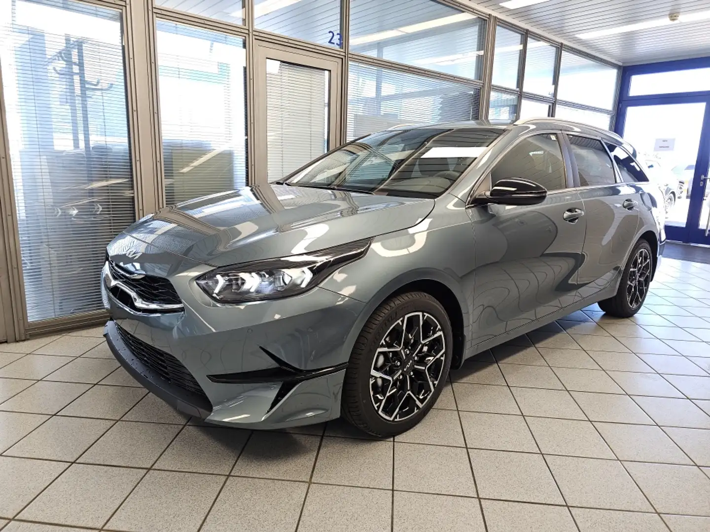 Kia Ceed SW / cee'd SW Navi,Voll-LED,Klimaaut,Kamera Verde - 2