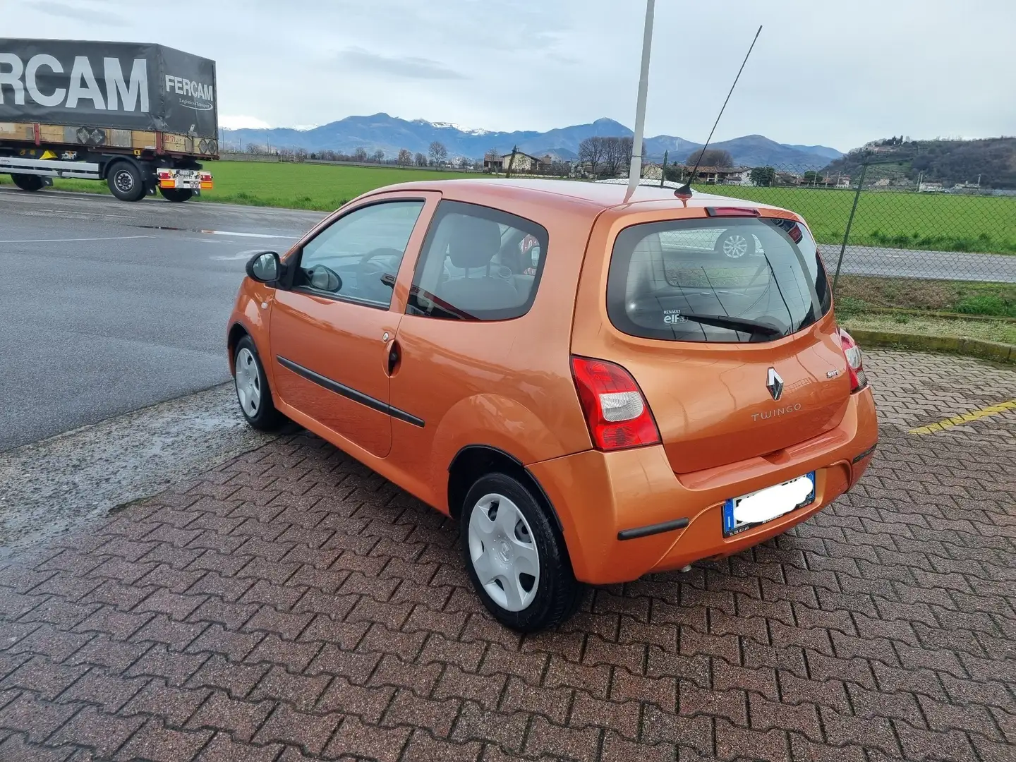 Renault Twingo 1.2 Le Iene 60cv GPL Arancione - 2