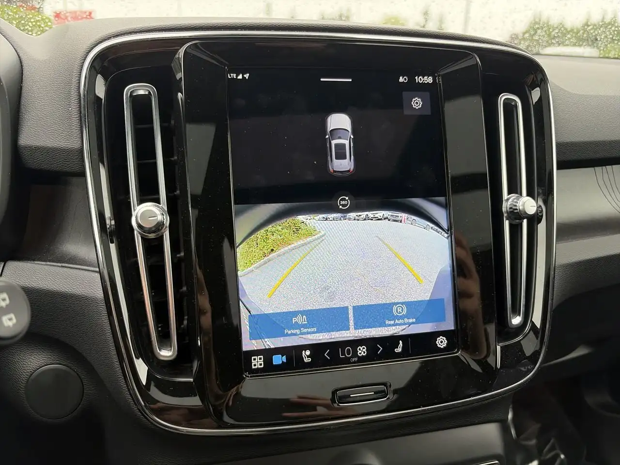 Volvo XC40 снимка Volvo XC40
