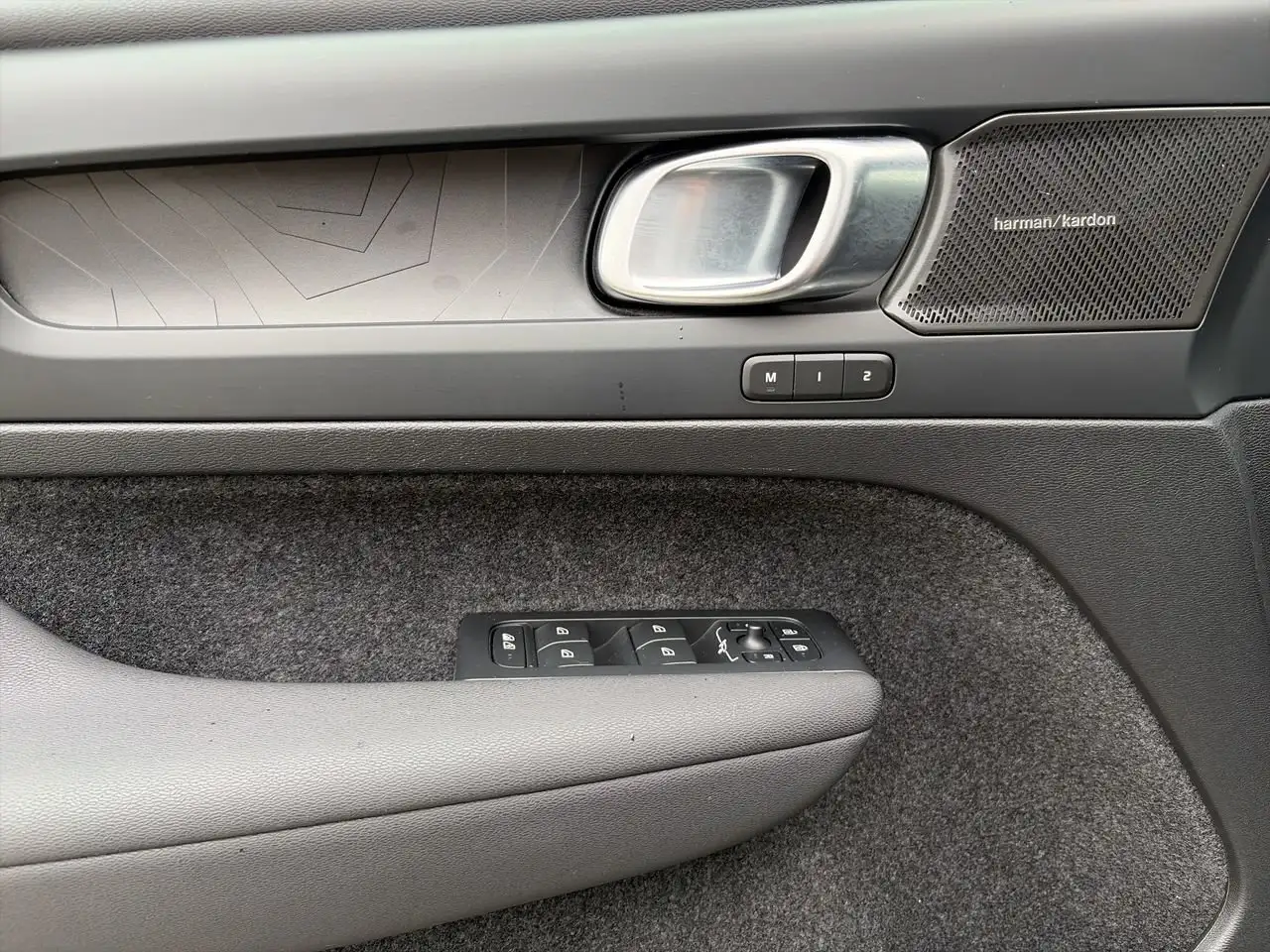 Volvo XC40 снимка Volvo XC40