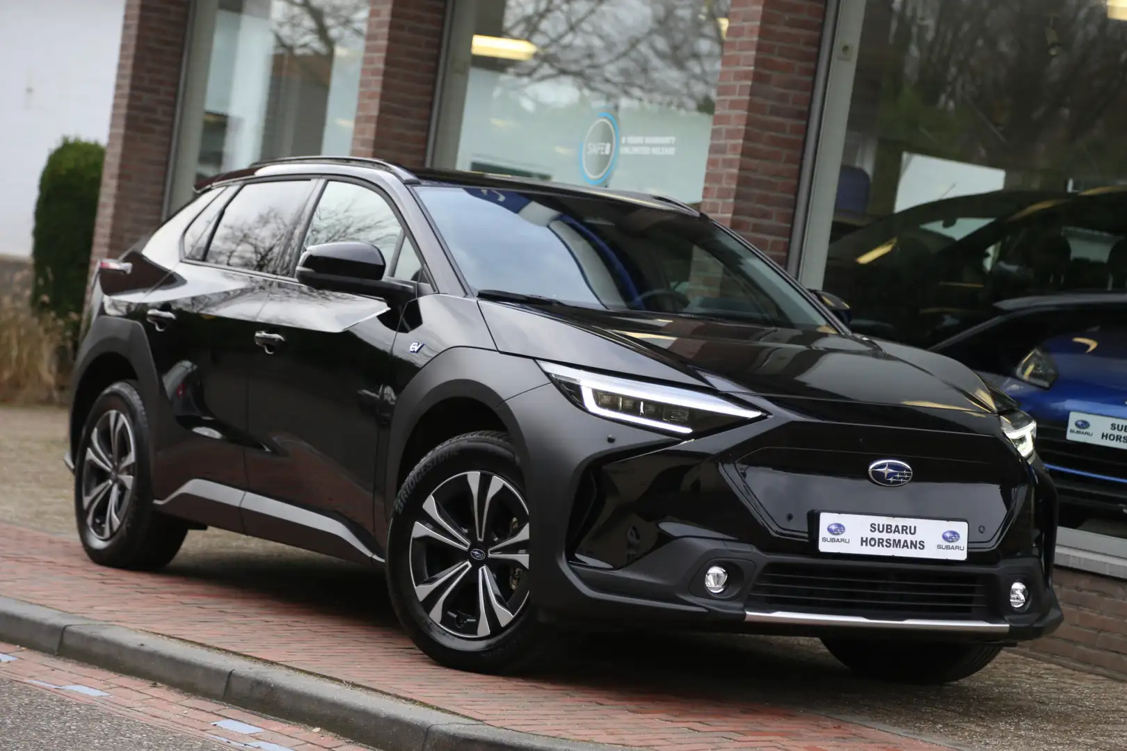 Subaru Solterra 71 kWh Navi 360view LED ACC Safe 8 Noir - 1