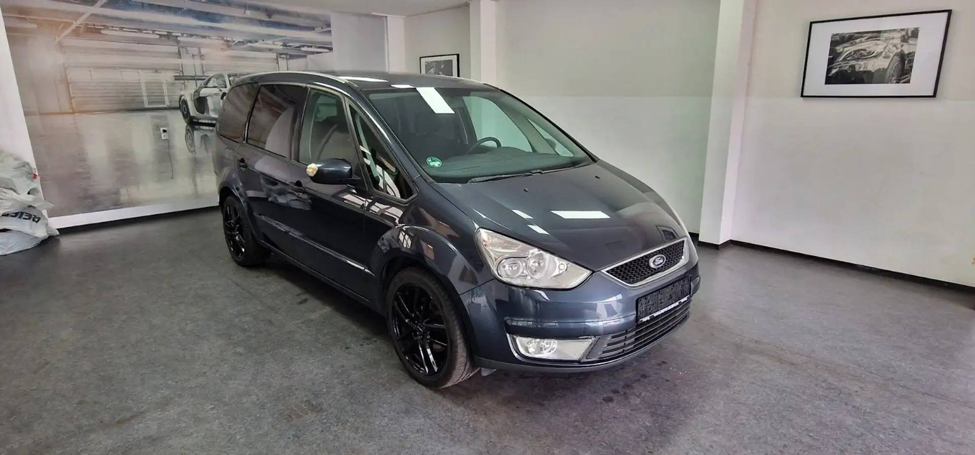 Ford Galaxy 2.0 Ambiente 7 Sitze WR+SR TÜV 11/2026 Grau - 2