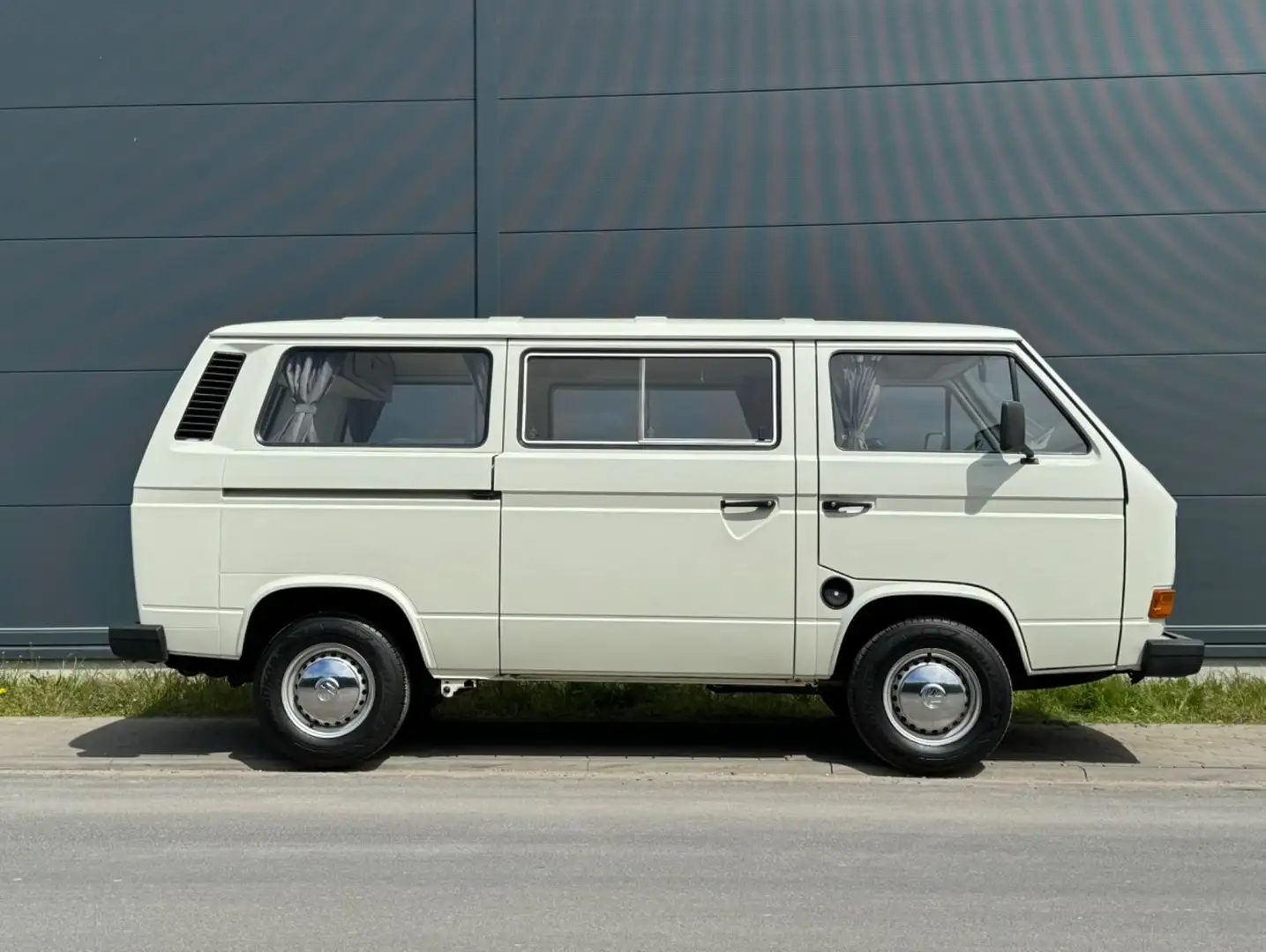 Volkswagen T3 Kombi T3 Camper  49800km Original*Rostfrei*2.Hand bijela - 1