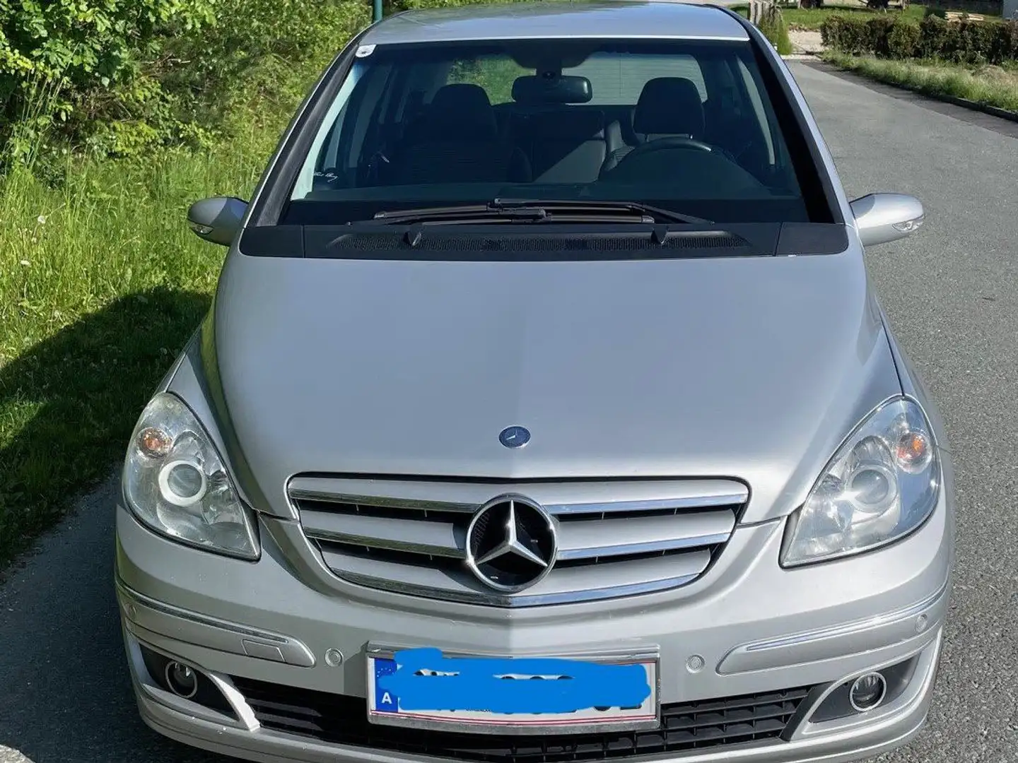 Mercedes-Benz B 180 B 180 CDI A-Edition Sport A-Edition Sport Silber - 2