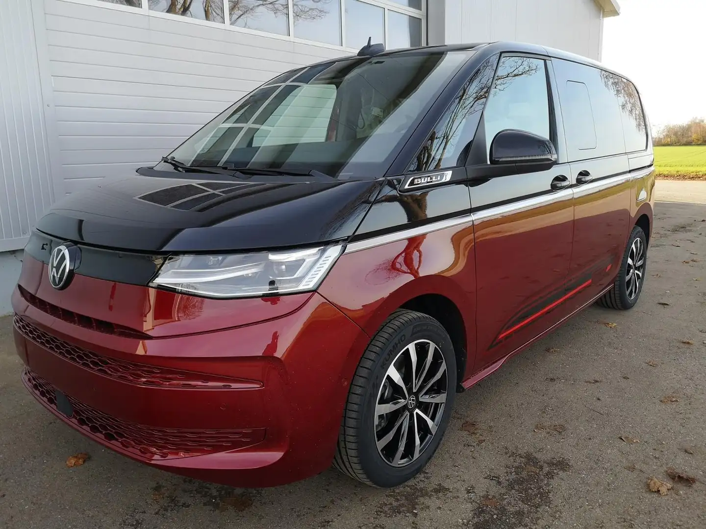 Volkswagen T7 Multivan Sport Edition 1,5eHybrid DSG 4Motion Elegance K... Schwarz - 1