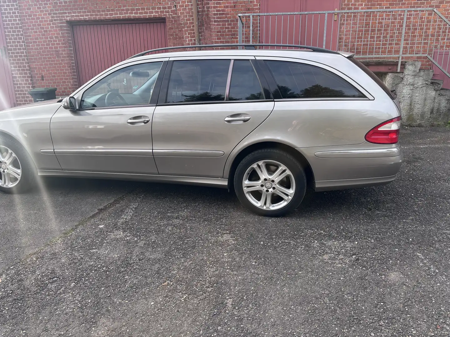 Mercedes-Benz E 240 T Automatik PDC - 2