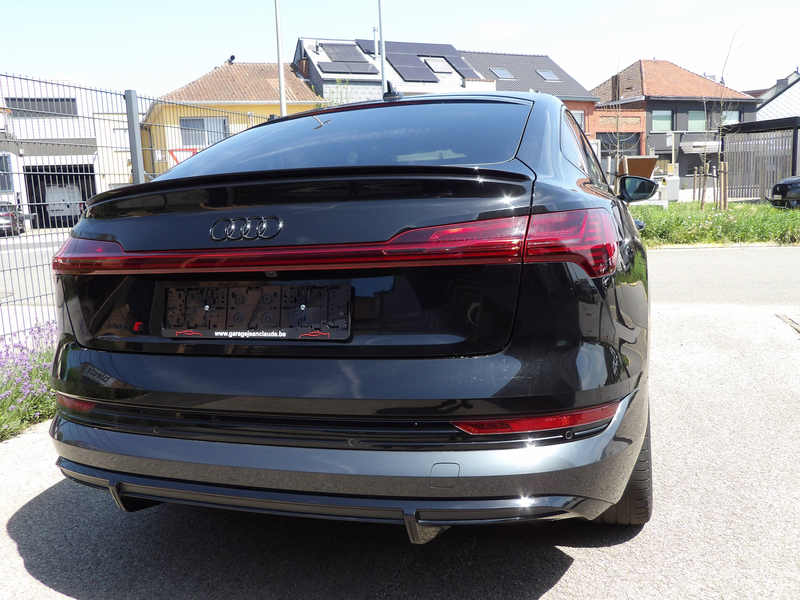 Audi Q8 e-tron Q8 PHEV 50 TFSI e Quattro Competition  Sportback Tiptronic   S Line — photo 4