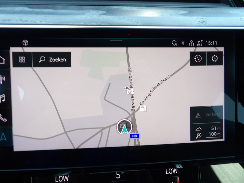 Audi Q8 e-tron Q8 PHEV 50 TFSI e Quattro Competition  Sportback Tiptronic   S Line — photo 23