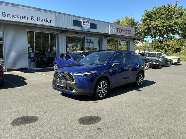 Imagine Toyota Corolla Cross Hybrid FWD Team Deutschland