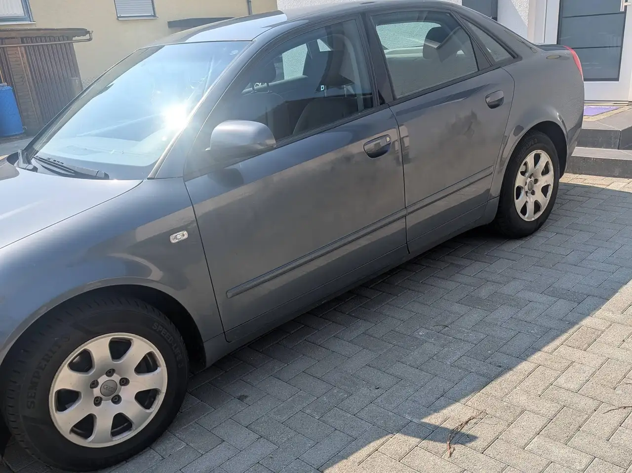 Audi A4 2.0, foto 4