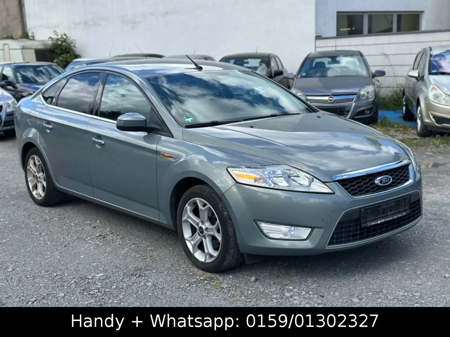 Ford Mondeo Lim. Ghia -Klimaauto -Sitzh. -Gepflegt Gris - 1