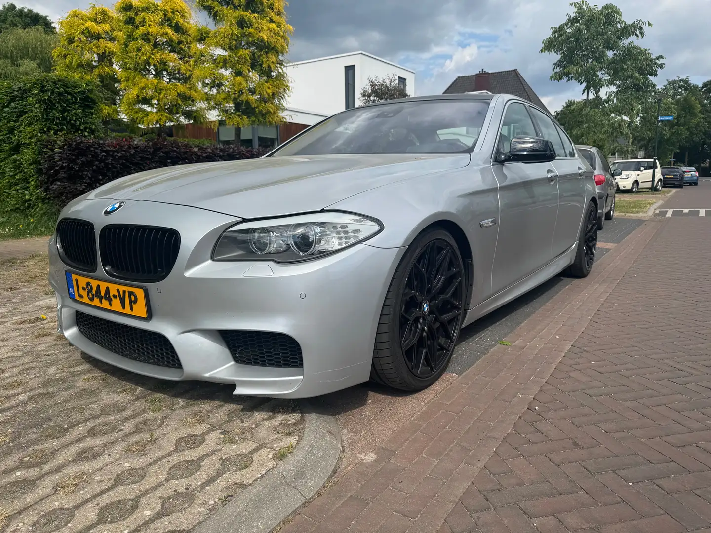 BMW 550 550 550i X drive M sport 510 pk vernieuwde motor! Argintiu - 2