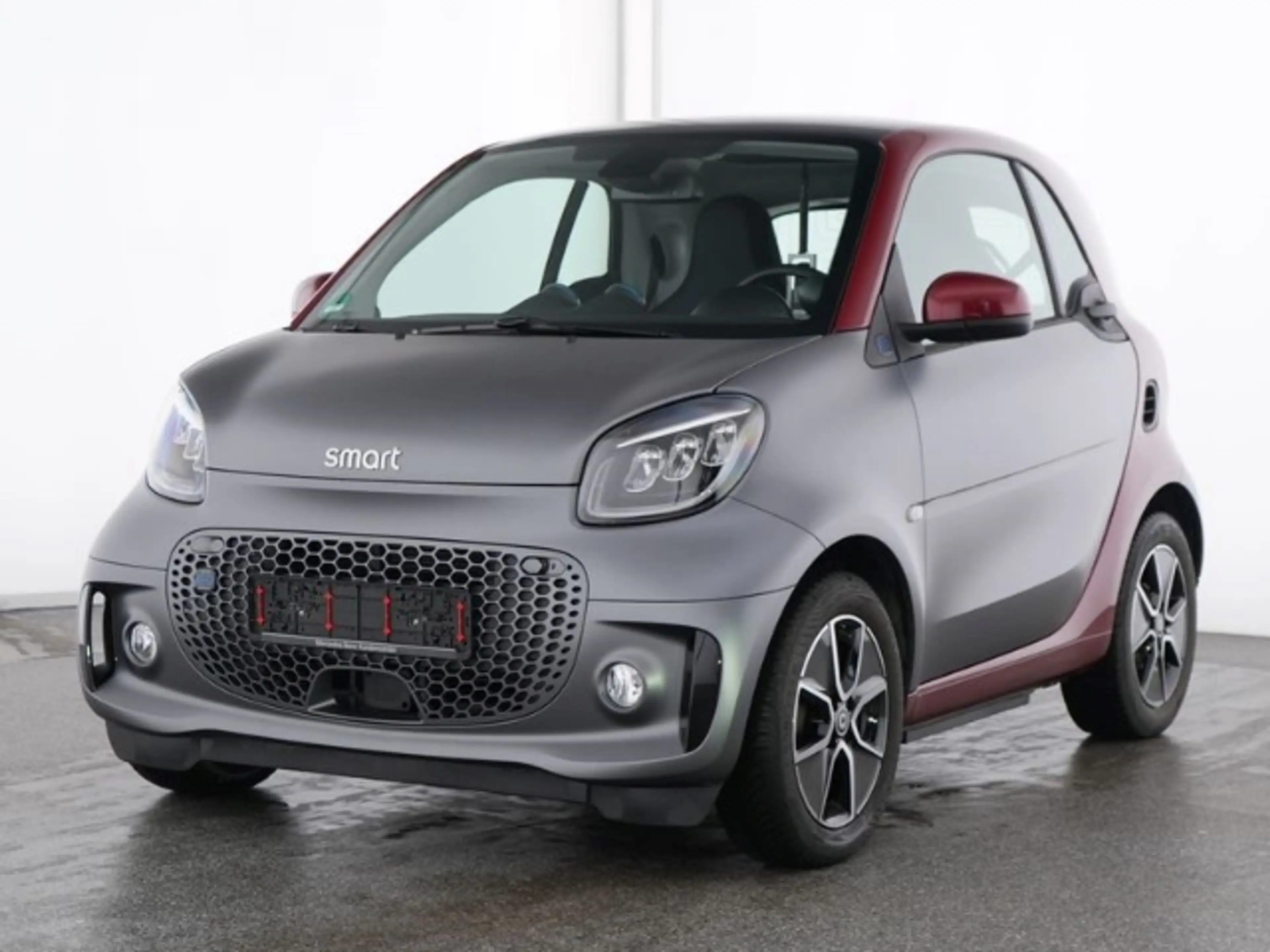 smart forTwo EQ Passion Exclusive 22 kW JBL Kamera LED — photo 2