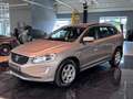 Volvo XC60 Kinetic 2WD PDC Tempo Navi S-Heft Business Plateado - thumbnail 1