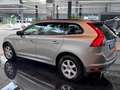 Volvo XC60 Kinetic 2WD PDC Tempo Navi S-Heft Business Plateado - thumbnail 40