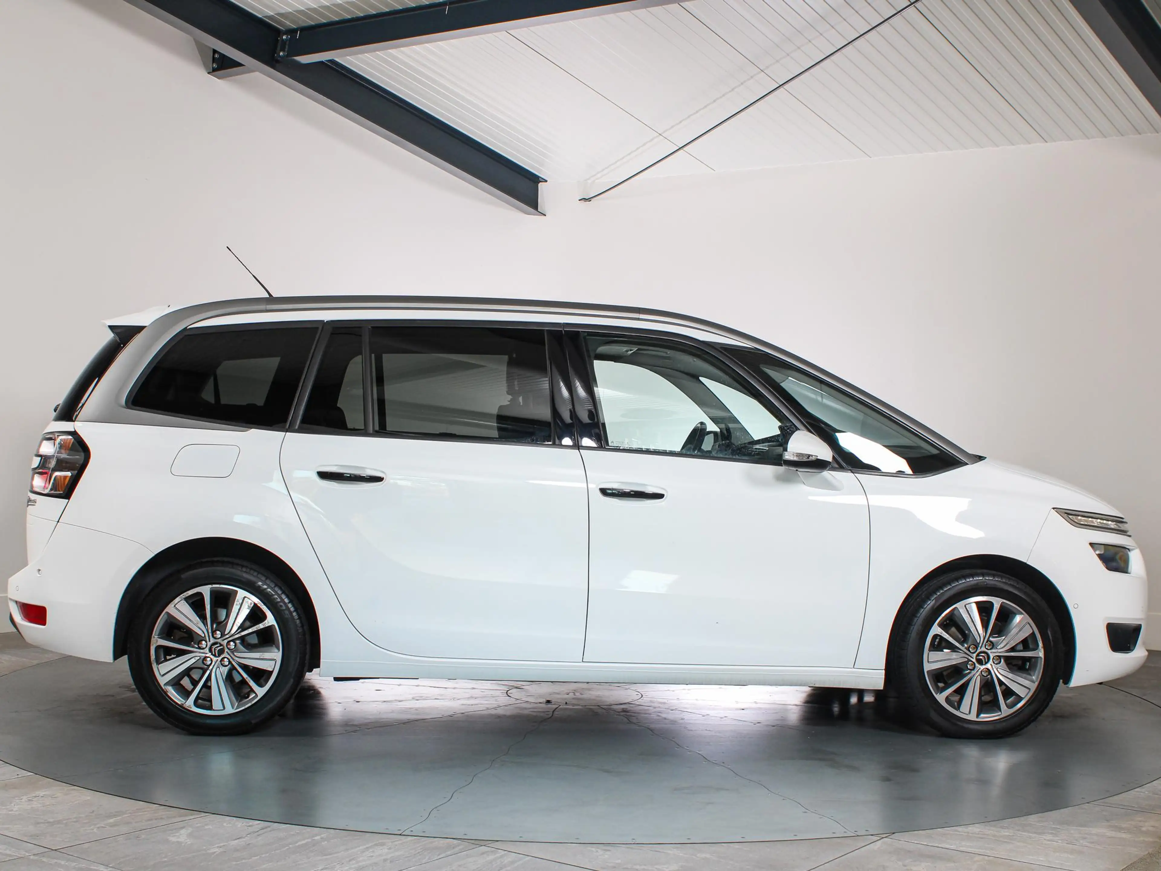 Citroen Grand C4 Picasso 1.6 e-THP Business 7-Persoons — photo 22