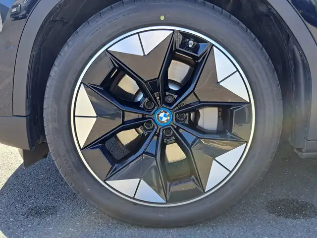 BMW Ix3 view 10