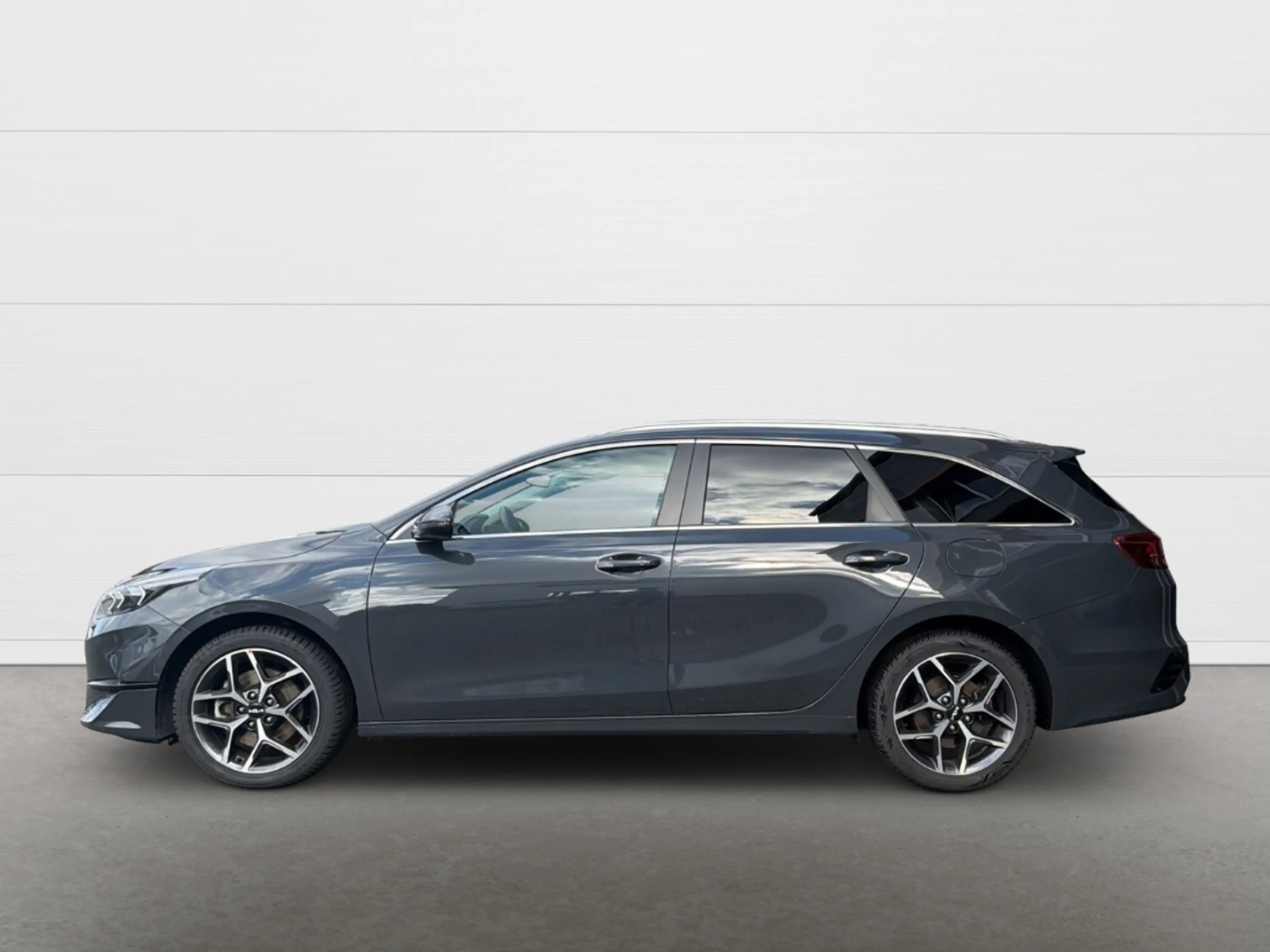 Kia Ceed SW / cee'd SW 1.5 T-GDI DCT Ultimate Edition JBL+Navi+SHZ+LED+Le — photo 2