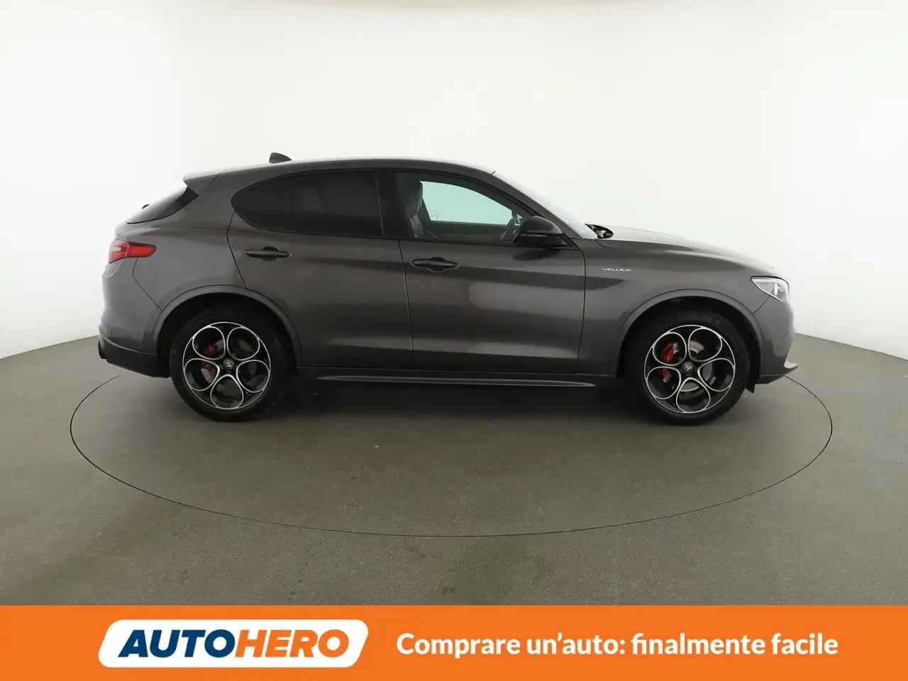 Alfa Romeo Stelvio 2022 — фото 7