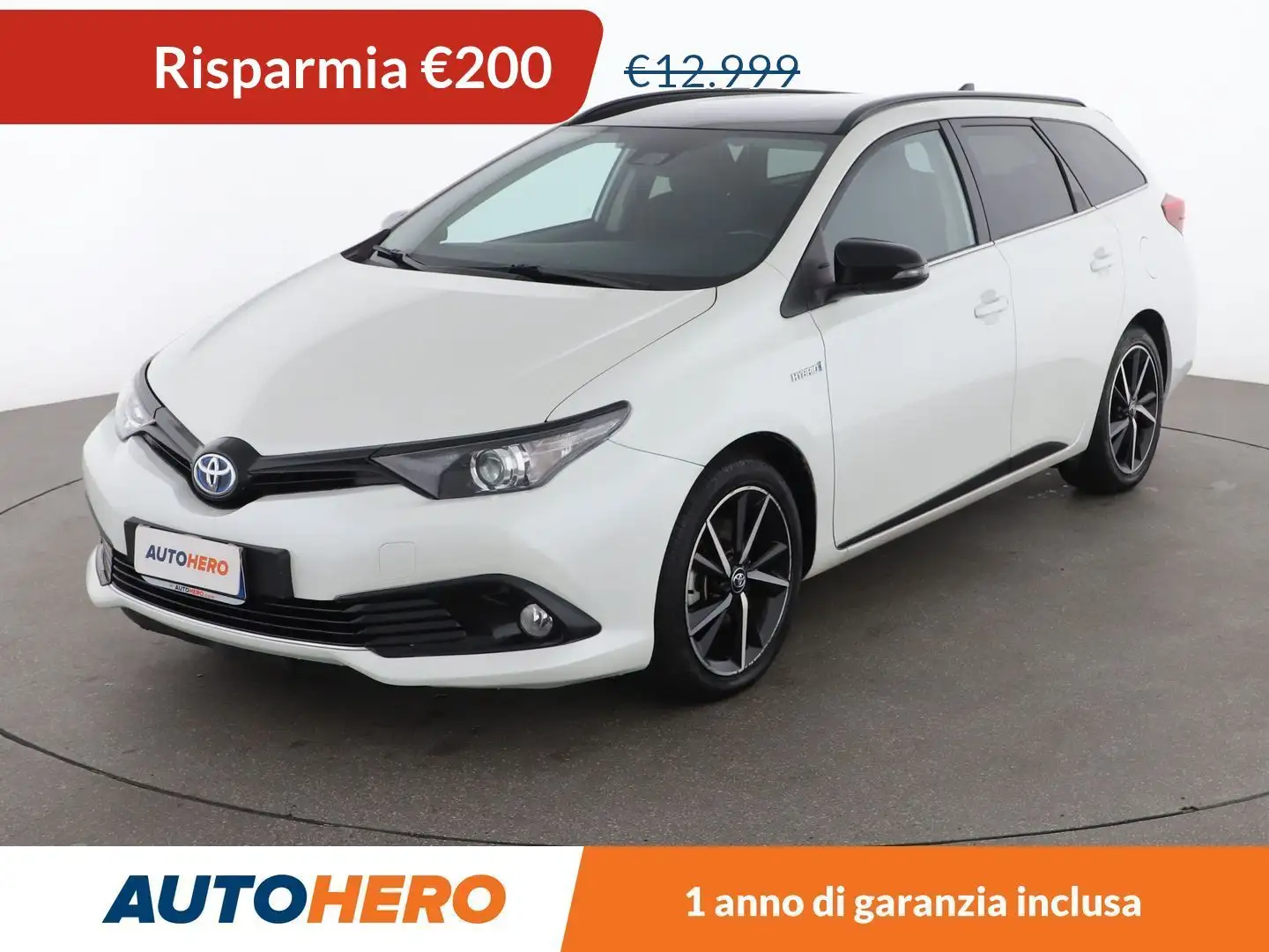 Toyota Auris 1.8 Hybrid Black Edition FHEV Bianco - 1