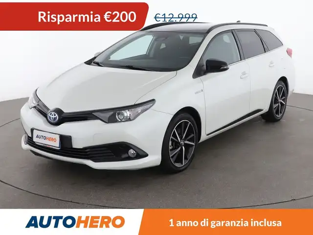 Toyota Auris 1.8 Hybrid Black Edition FHEV
