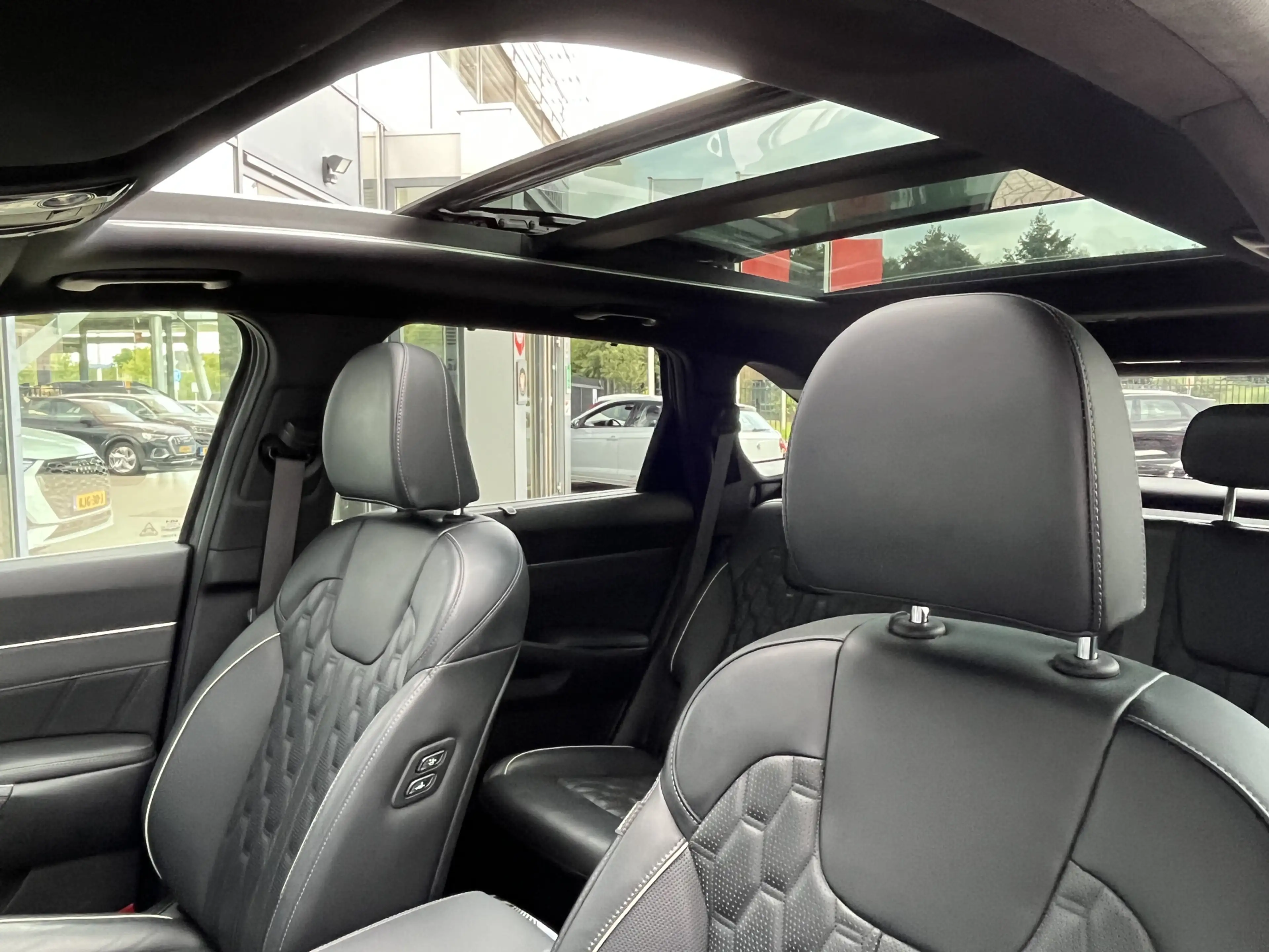 Kia Sorento 1.6 T-GDI Plug-in Hybrid 4WD ExecutiveLine 7p. NAV — photo 11