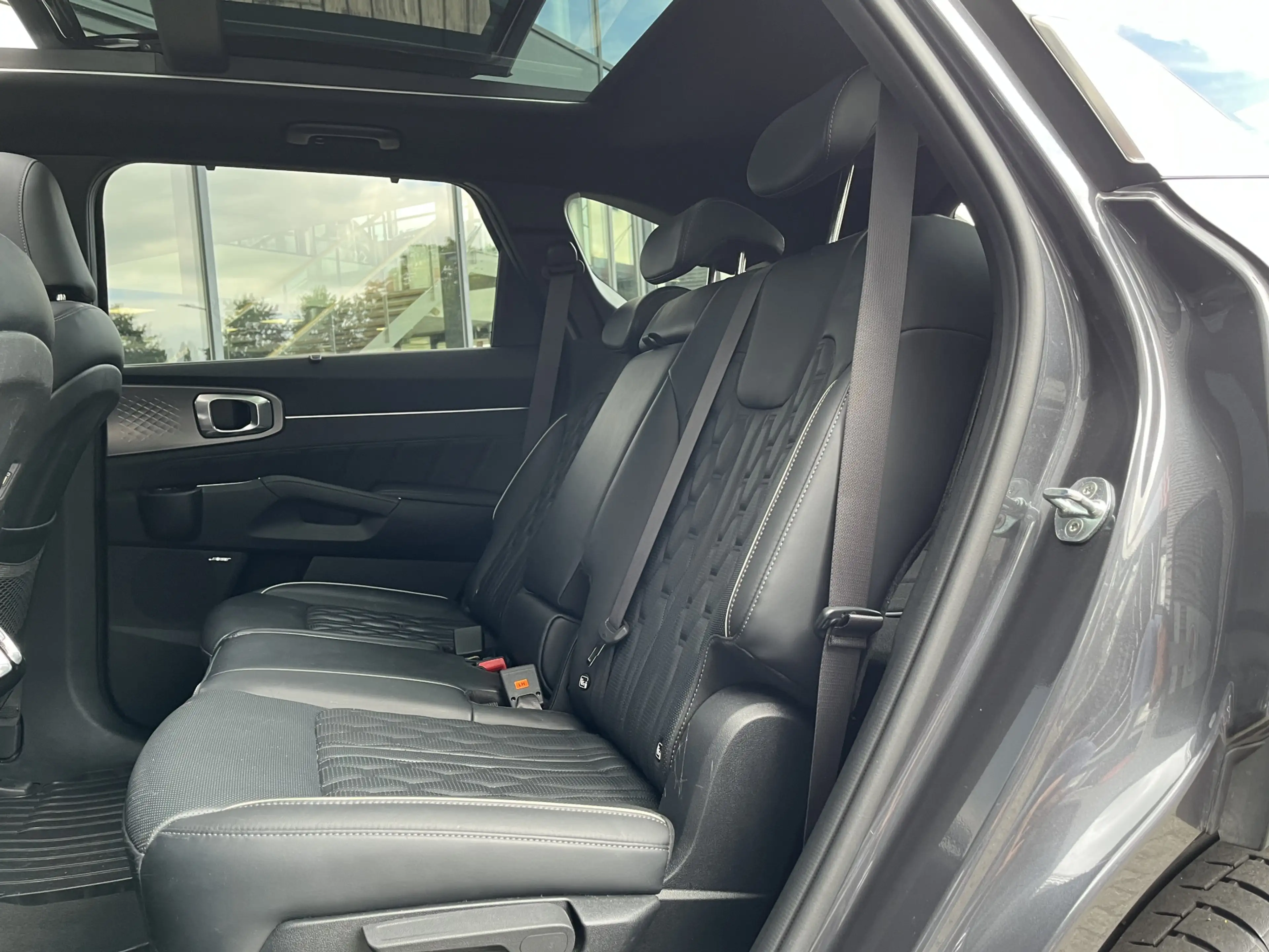 Kia Sorento 1.6 T-GDI Plug-in Hybrid 4WD ExecutiveLine 7p. NAV — photo 12