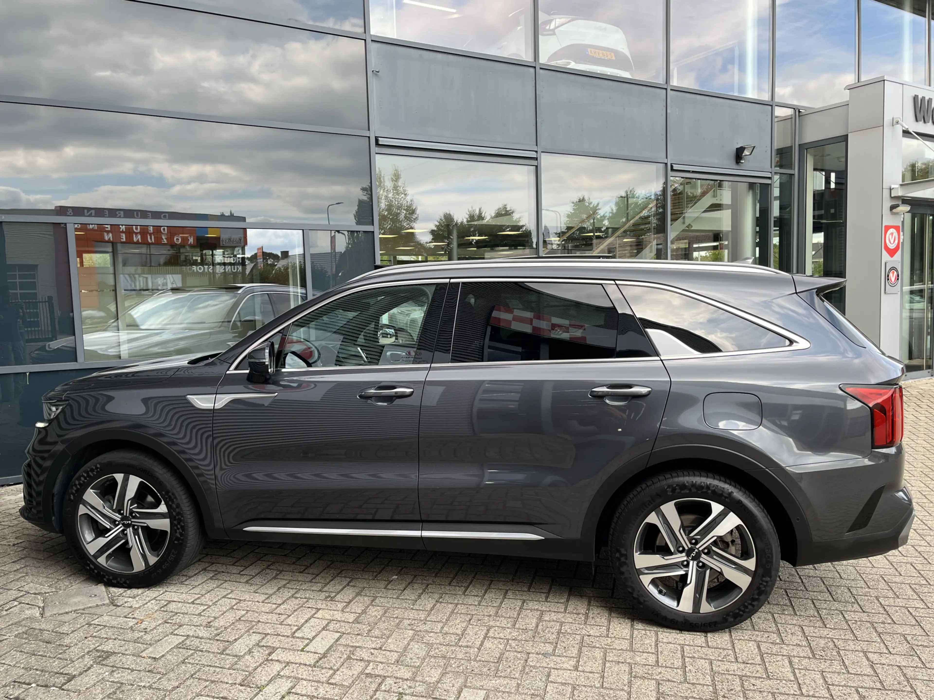 Kia Sorento 1.6 T-GDI Plug-in Hybrid 4WD ExecutiveLine 7p. NAV — photo 8