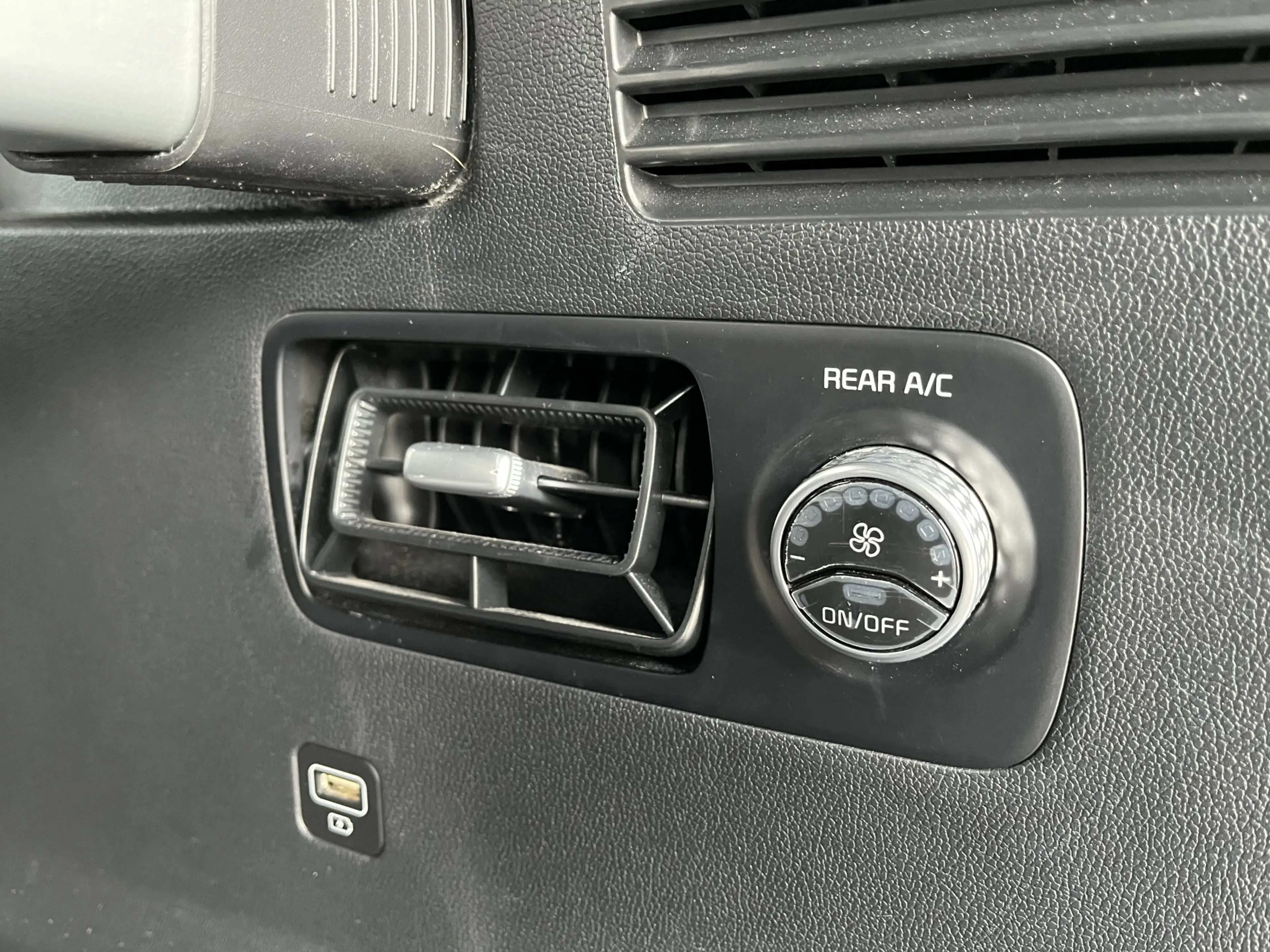 Kia Sorento 1.6 T-GDI Plug-in Hybrid 4WD ExecutiveLine 7p. NAV — photo 22