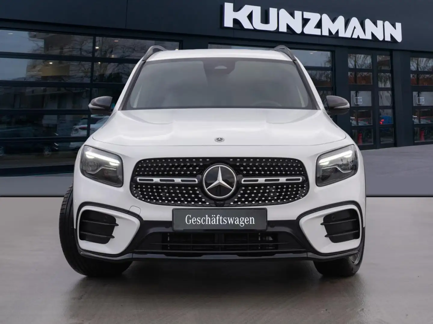 Mercedes-Benz GLB 180 AMG Night Navi Distronic AHK Kamera Blanc - 2