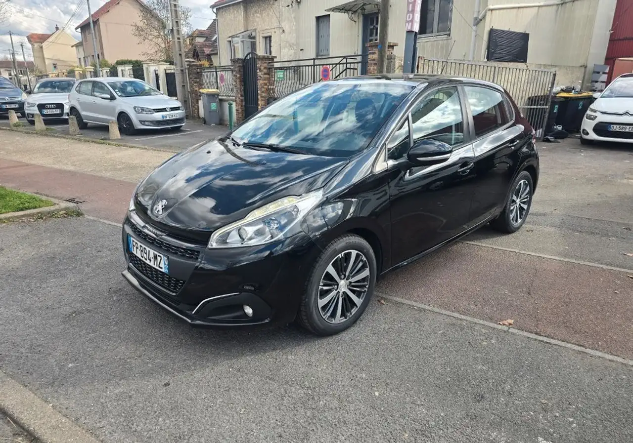 Peugeot 208 1.2l Ess 82ch Allure 05-2018