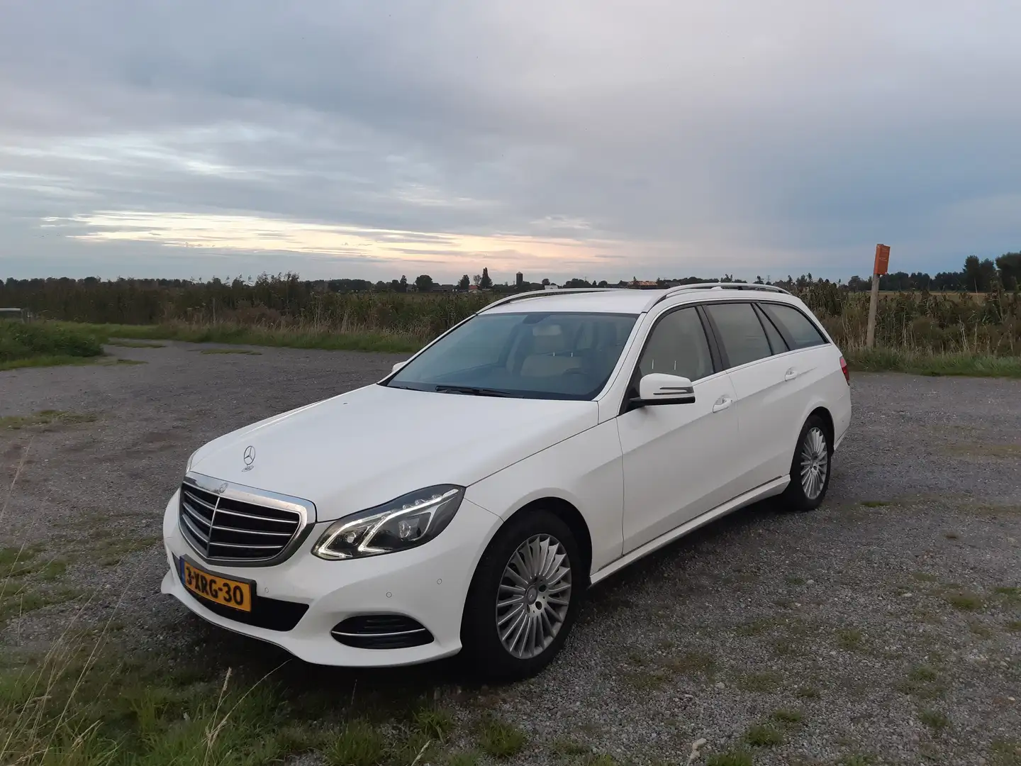 Mercedes-Benz E 200 E 200 Pres. Elegance Wit - 1