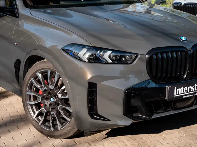 BMW X5 view 9