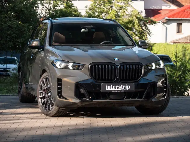 BMW X5 view 3