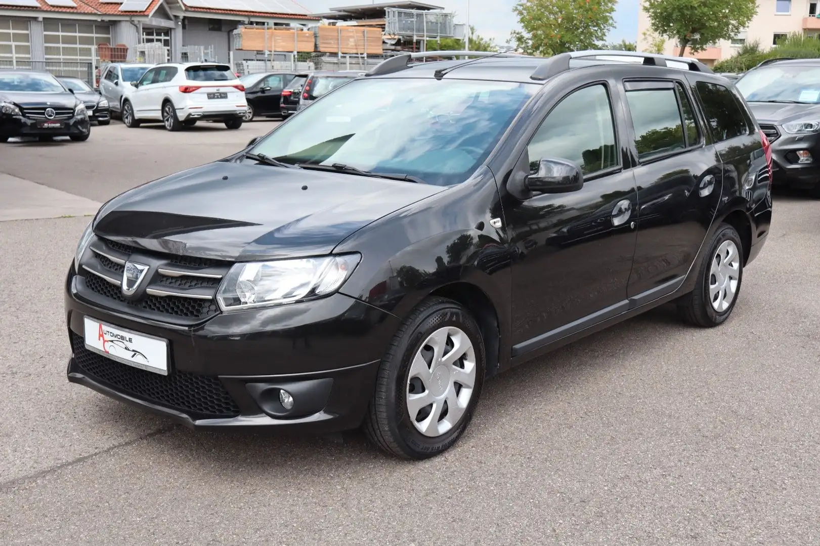 Dacia Logan MCV 1.2 16V 75 Lauréate_Klima_Navi_Tempoma Czarny - 1