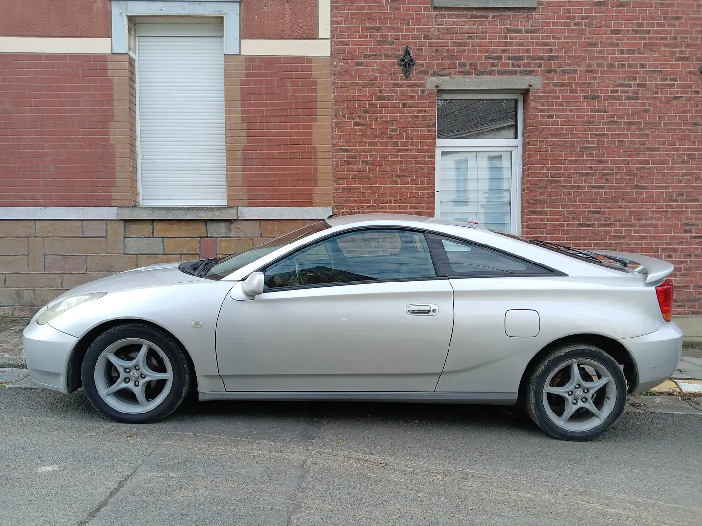 Toyota Celica Argintiu - 1