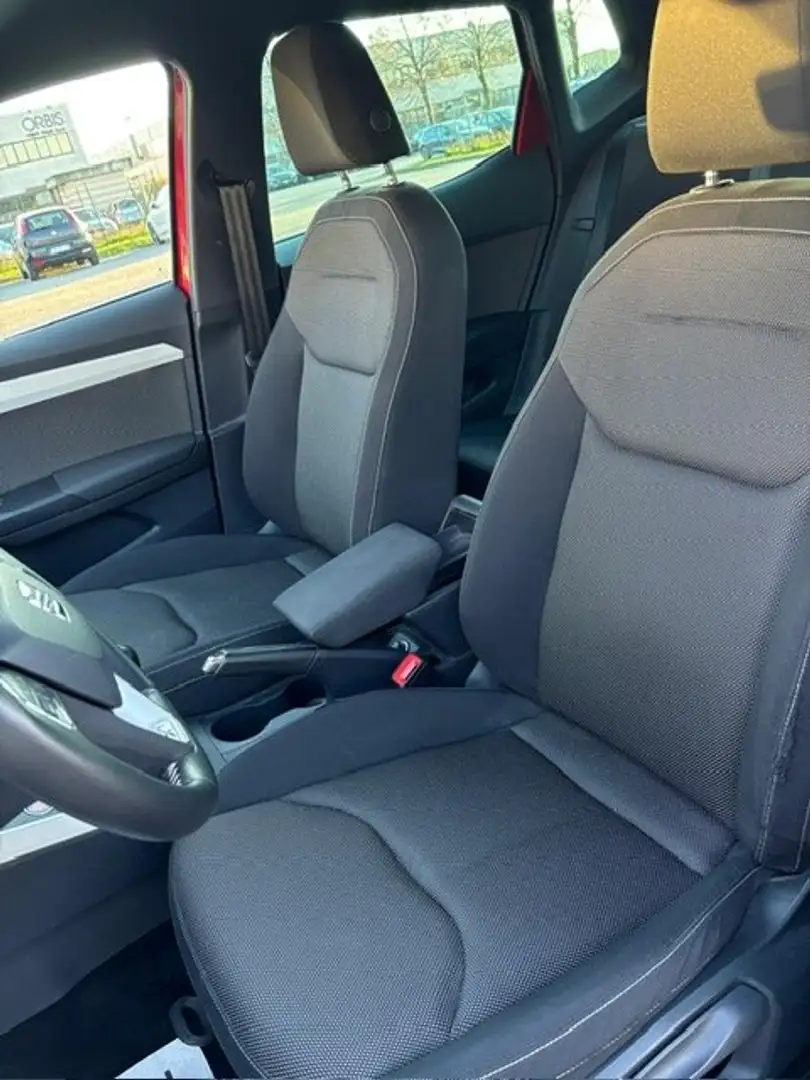 SEAT Arona Arona 1.0 ecotsi Style 115cv dsg Rouge - 2