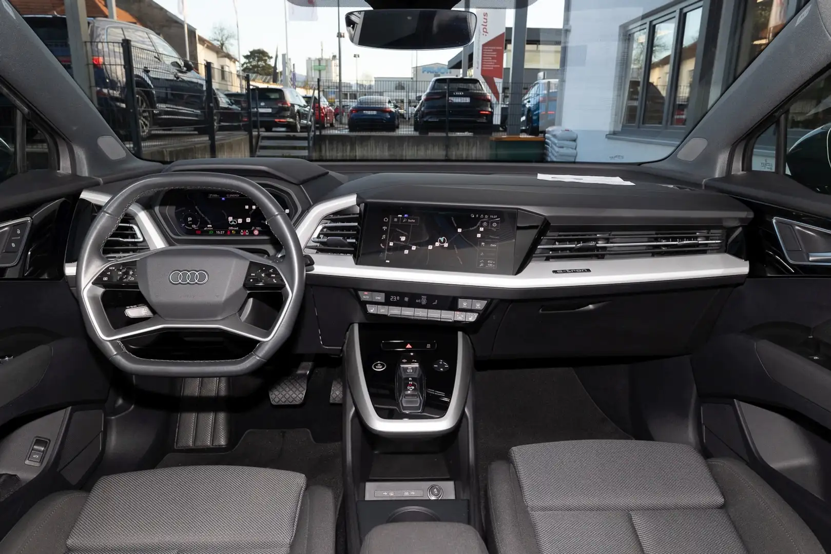 Audi Q4 e-tron 40 e-tron (Navi+,advanced,Komfortpaket,Assipake Gris - 2