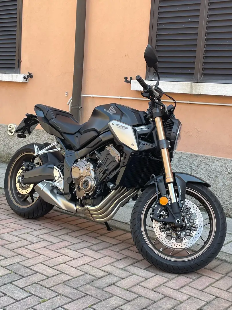 Honda CB 650 CB 650R - 1