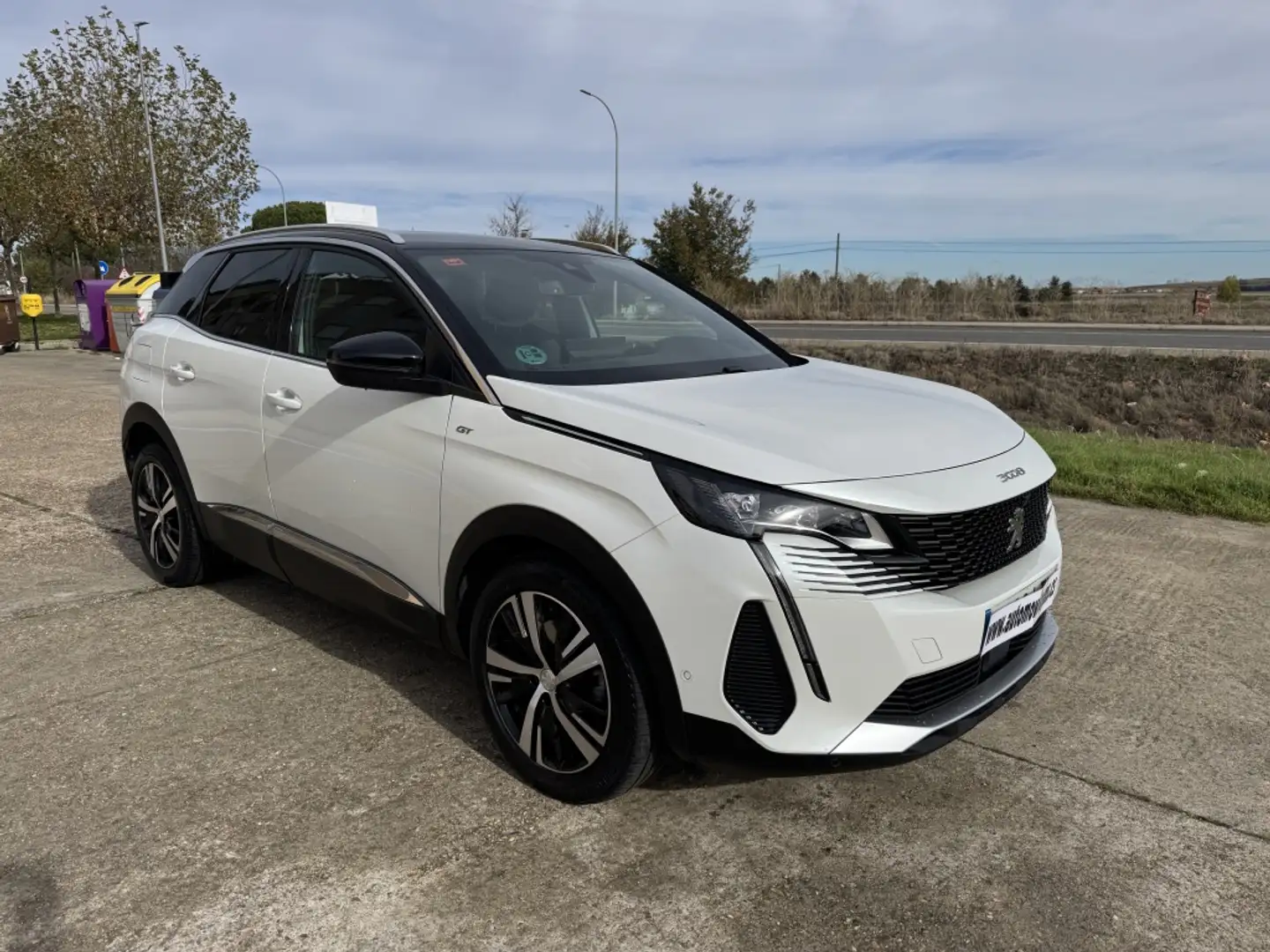 Peugeot 3008 1.5BlueHDi GT S&S 130 Weiß - 2